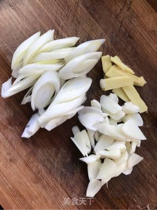 辣炒龙虾尾的做法步骤：3