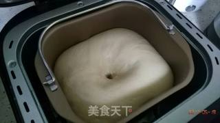 酸奶椰蓉花卷的做法步骤：4