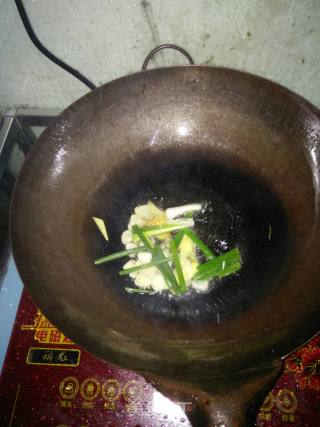 鲜辣干贝的做法步骤：3
