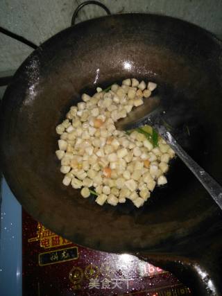 鲜辣干贝的做法步骤：4