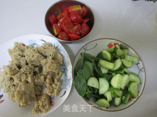 四喜烤麸色拉的做法步骤：2