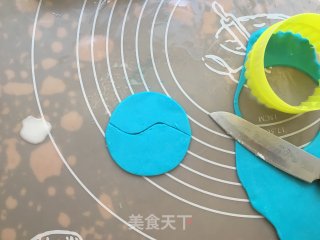 海洋翻糖蛋糕的做法步骤：11