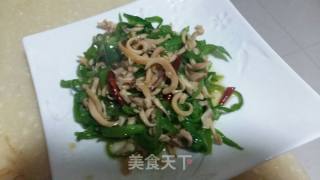 青椒炒墨鱼丝的做法步骤：6
