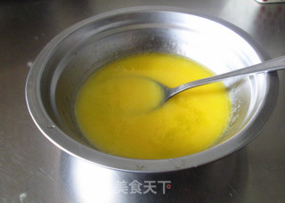 奶油蜂蜜杯子蛋糕的做法步骤：3