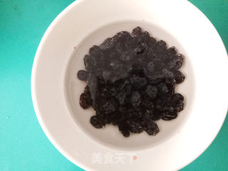 黑加仑黄油蛋糕的做法步骤：1