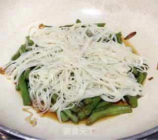 简单版四季豆焖面的做法步骤：4