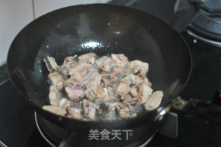 青辣椒炒排骨的做法步骤：3