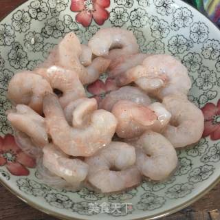 椒盐大虾仁的做法步骤：1