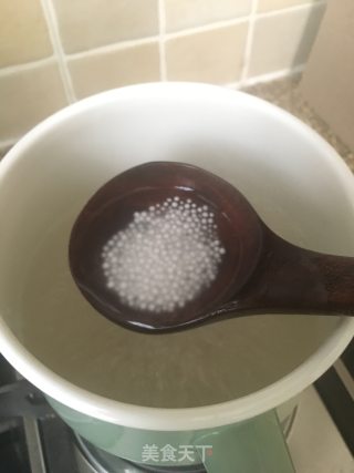 杨枝甘露的做法步骤：1
