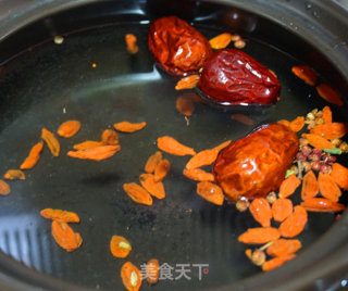 私房排骨汤的做法步骤：7