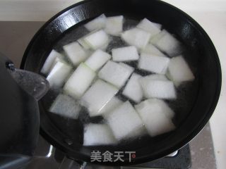 皮蛋冬瓜汤的做法步骤：3