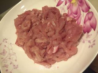 鱼香肉丝的做法步骤：2