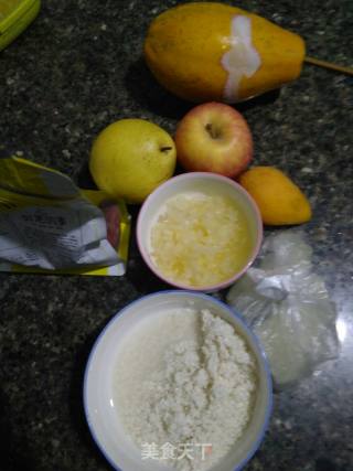 缤纷水果木瓜船糯米饭的做法步骤：1