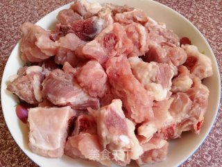 蒜香排骨的做法步骤：1