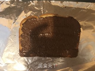 香蕉巧克力吐司的做法步骤：2