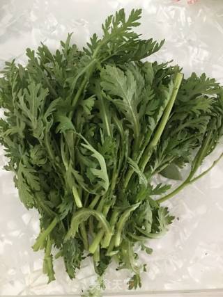 蒸茼蒿的做法步骤：1