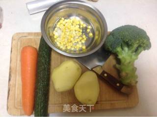 圣诞树????的做法步骤：1