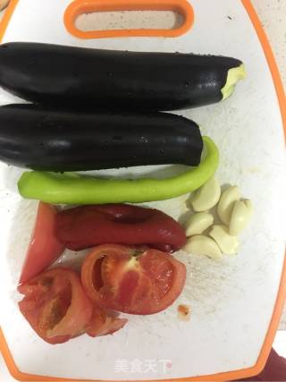 红烧茄子的做法步骤：1