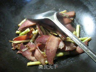 野山笋炒酱肉的做法步骤：7