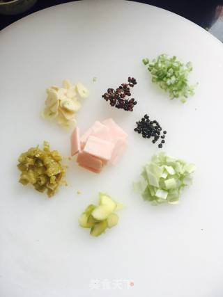 酸菜鱼的做法步骤：1