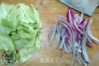 日式炒乌冬的做法步骤：1