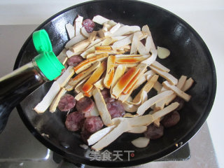 香肠韭菜炒香干的做法步骤：5