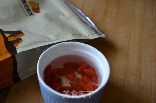 枸杞冰粉冻的做法步骤：1