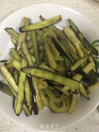 蒜蓉粉丝蒸茄子的做法步骤：4