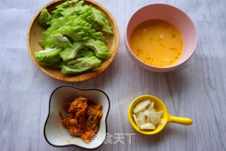 辣白菜鸡蛋炒苦瓜的做法步骤：2