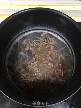 干煸牛肉丝的做法步骤：3