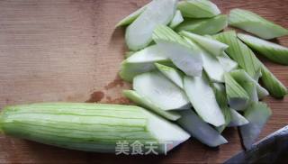 木耳鸡蛋炒丝瓜的做法步骤：5