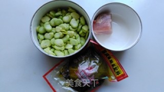 多吃一碗饭——酸菜豆瓣炒肉丝的做法步骤：1