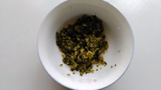 多吃一碗饭——酸菜豆瓣炒肉丝的做法步骤：3