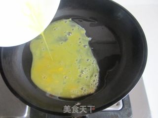 荆芥西红柿鸡蛋面的做法步骤：3