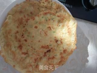 葱花饼的做法步骤：1