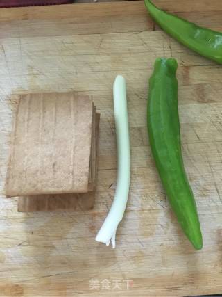 凉拌豆干的做法步骤：1