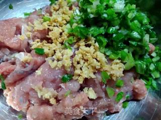 鱼胶酿豆腐干的做法步骤：2