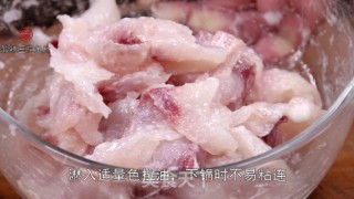 酸辣豆花鱼片的做法步骤：2