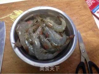 油焖大虾的做法步骤：1