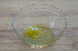 巧克力豆香蕉马芬的做法步骤：1