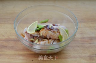 柠香鸡翅的做法步骤：3