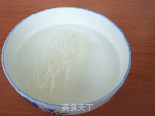 海带拌粉丝的做法步骤：1