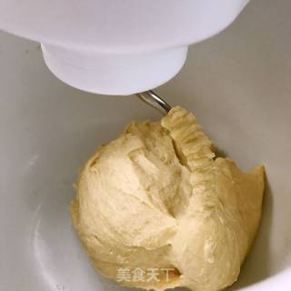 黑芝麻奇亚籽吐司的做法步骤：2