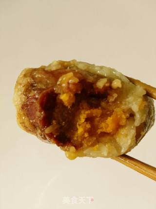 栗子蛋黄肉粽的做法步骤：17