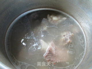 冬瓜筒骨汤的做法步骤：6
