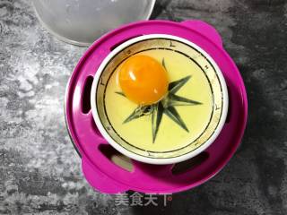 早餐新发现，15分钟搞定，蛋满分汉堡包的做法步骤：3