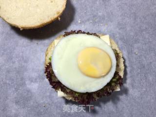 早餐新发现，15分钟搞定，蛋满分汉堡包的做法步骤：9
