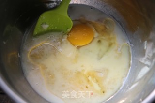香蕉玛芬蛋糕（空气炸锅版）的做法步骤：2