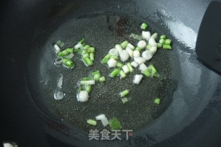 蟹籽银耳拌豌豆的做法步骤：3
