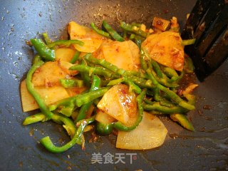 香辣土豆片炒猪肚的做法步骤：8